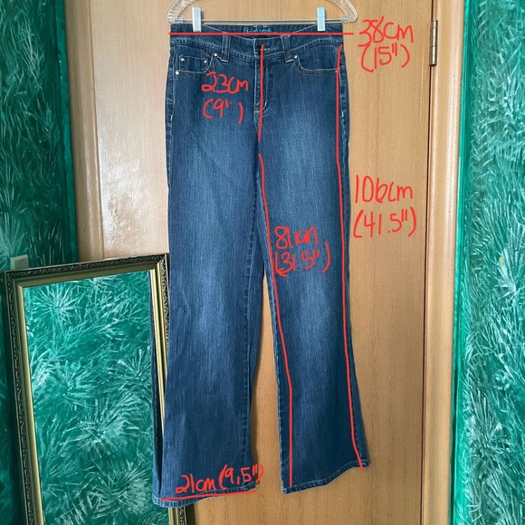 Point Zero Blue Jeans with Wide Pantleg And Rhinestone Pockets - Picture 2 of 5